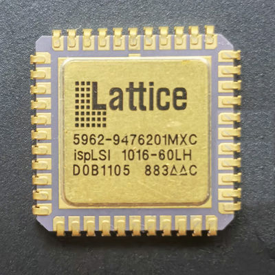 5962-9476201MXC enrejan los dispositivos de lógica programable programables del complejo de los ICs CPLD de la lógica